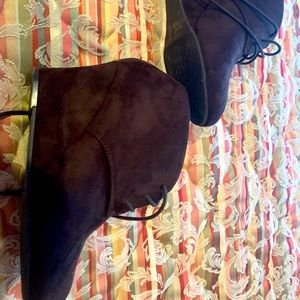 Brown lace up Booties